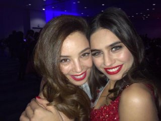Amine Gülşe’yi Azra Akın teselli etti
